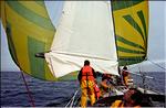 1985_Palynodie Glénans court le record du golfe de Gascogne-10.jpg