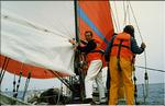 1985_Palynodie Glénans court le record du golfe de Gascogne-29.jpg