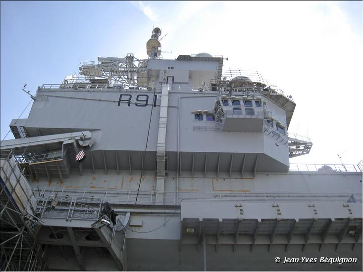 PAN Charles de Gaulle au bassin Vauban-9.jpg