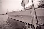 1988_ le cdt Bory à couple du Colbert_ Djibouti.jpg