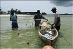 Gabon_Port Gentil_pirogue de peche_4.jpg